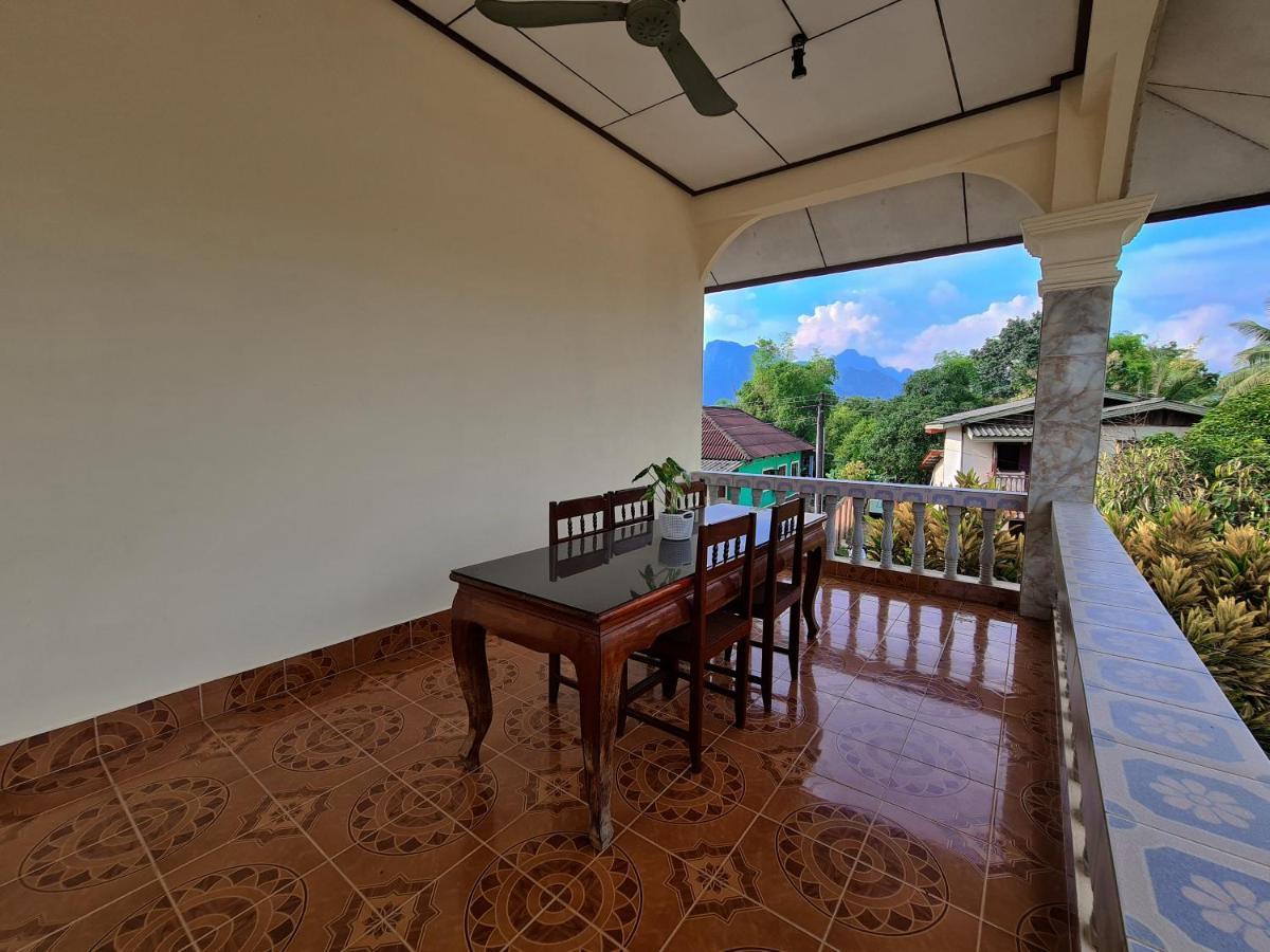 Saphaothong Guesthouse Vang Vieng Εξωτερικό φωτογραφία