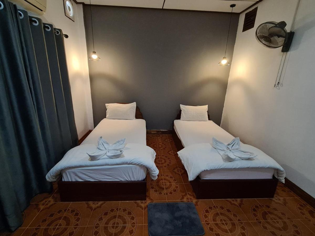 Saphaothong Guesthouse Vang Vieng Εξωτερικό φωτογραφία