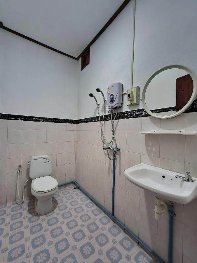 Saphaothong Guesthouse Vang Vieng Εξωτερικό φωτογραφία