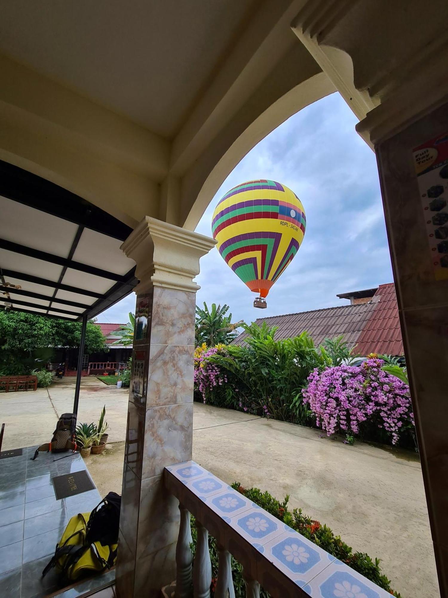 Saphaothong Guesthouse Vang Vieng Εξωτερικό φωτογραφία