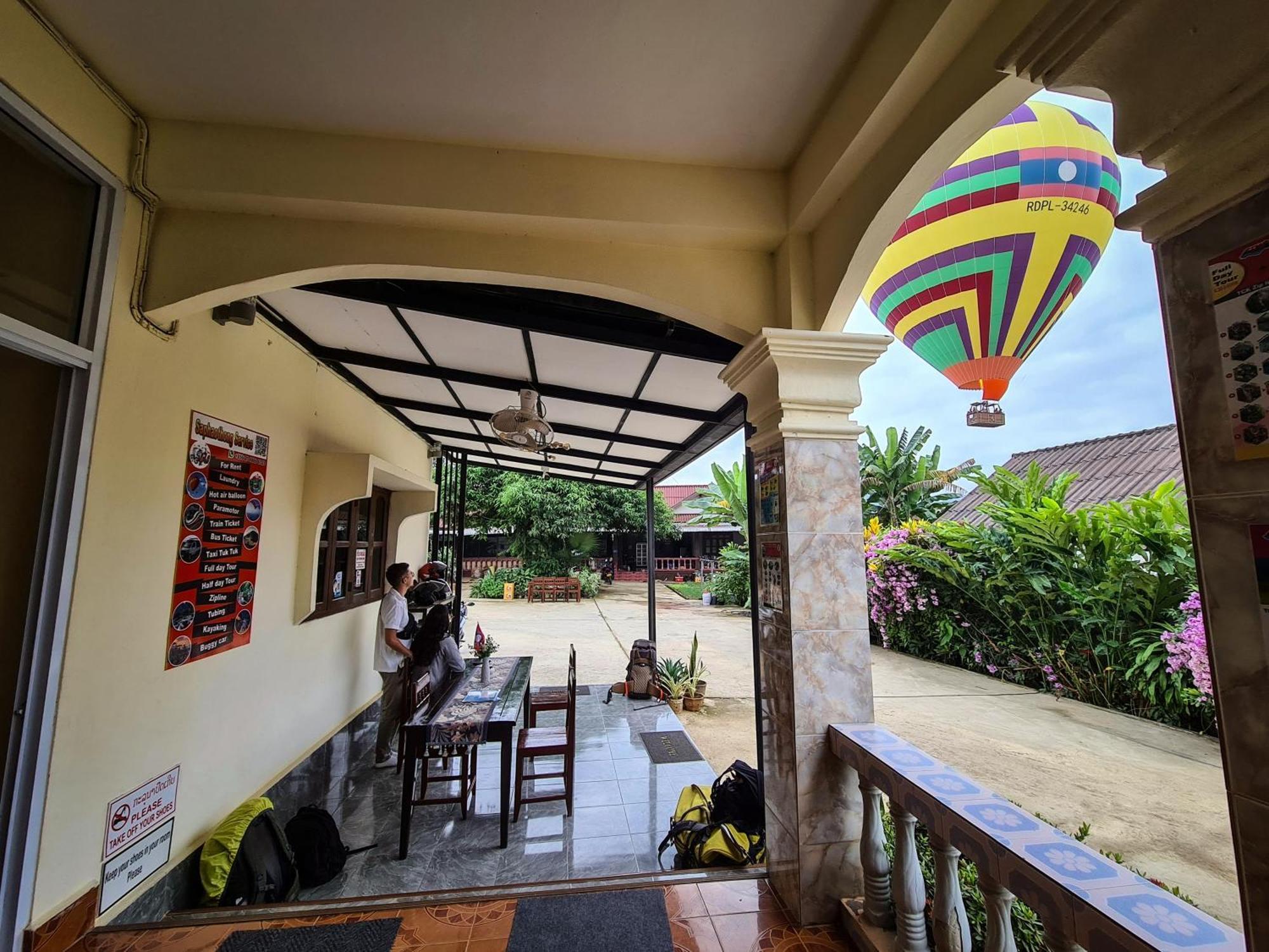 Saphaothong Guesthouse Vang Vieng Εξωτερικό φωτογραφία