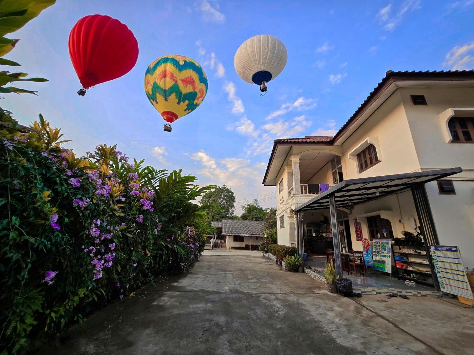 Saphaothong Guesthouse Vang Vieng Εξωτερικό φωτογραφία