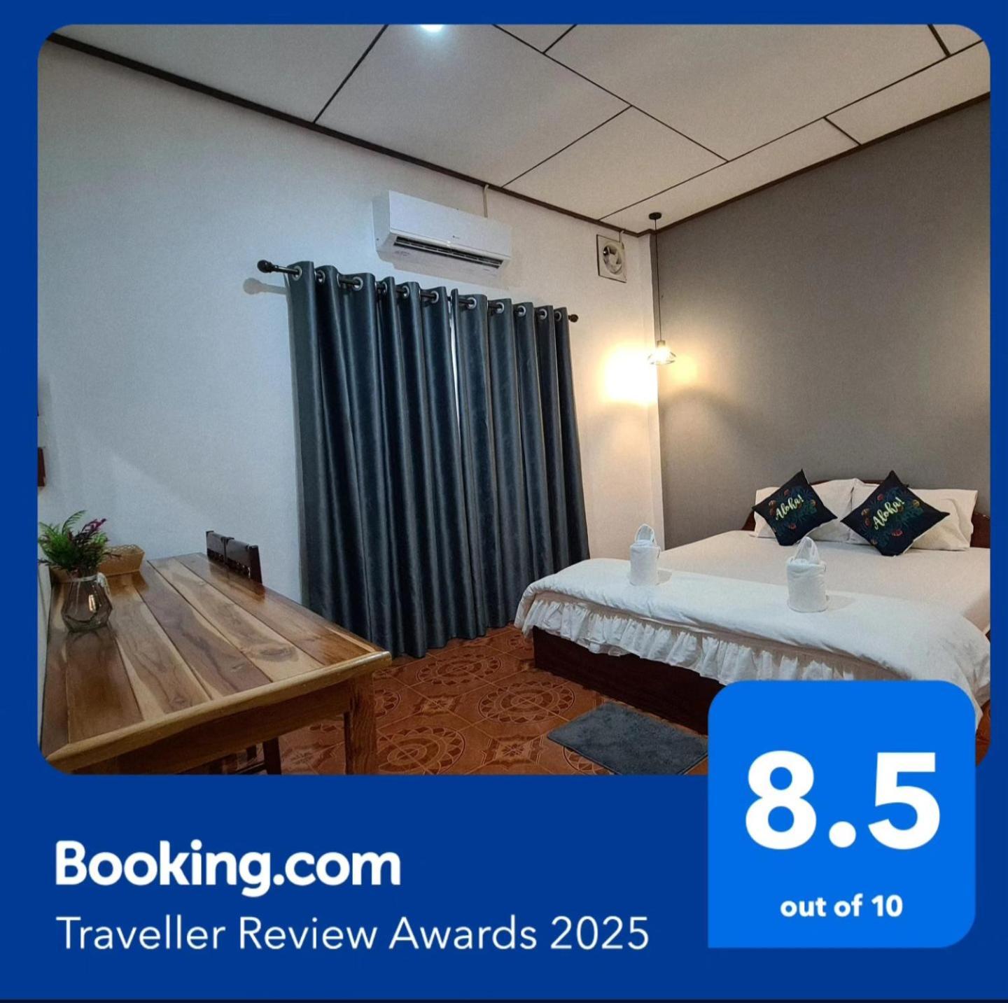 Saphaothong Guesthouse Vang Vieng Εξωτερικό φωτογραφία